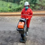 Compactador de Solo 4 tempos 70kg (gasolina) em Uso
