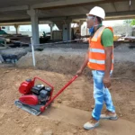 Placa Vibratória (Gasolina) em Uso