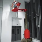 Plataforma Elevatória Mastro 10m (elétrica) em Operação